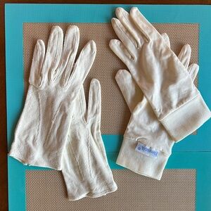 Vintage Ladies Gloves 2PC Lot Size 6/6.5 Leather Buttons Fabric/TermaSilk Short